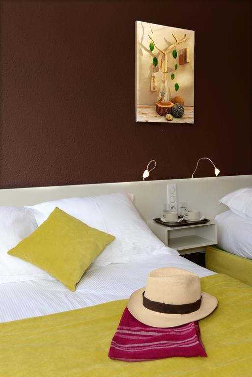 Hotel Le Lagon Rochefort-du-Gard Luaran gambar