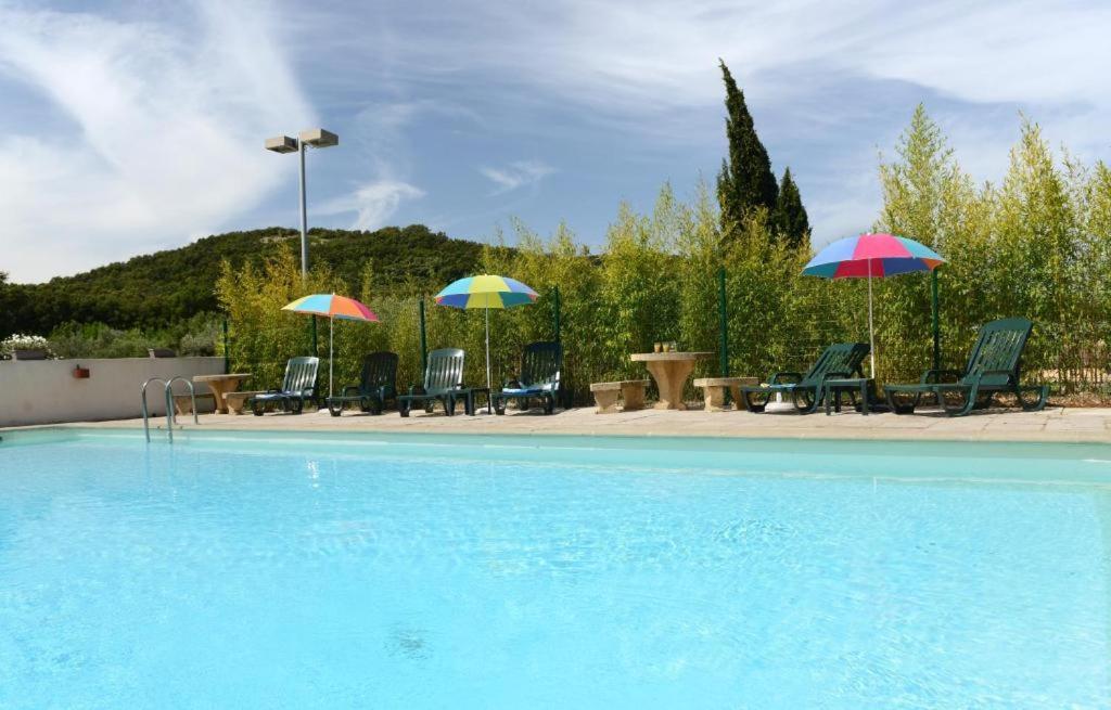 Hotel Le Lagon Rochefort-du-Gard Luaran gambar